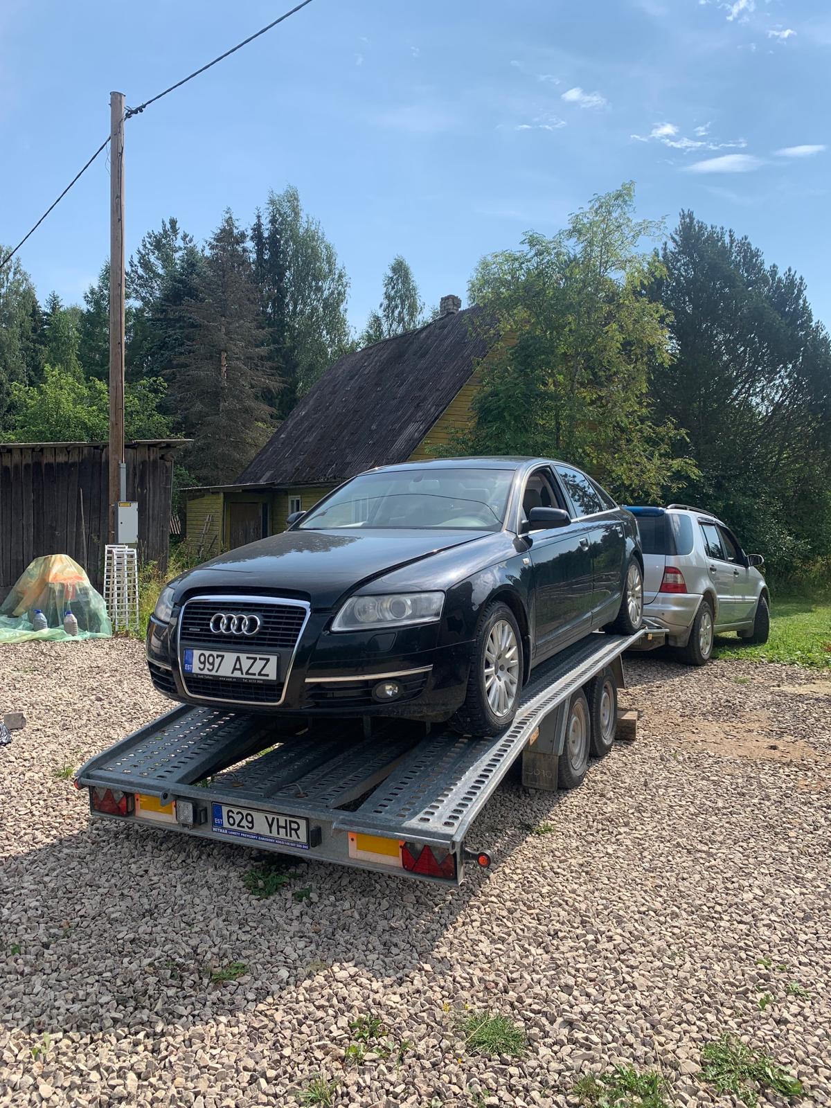 Перевозка автомобиля Audi на лафете